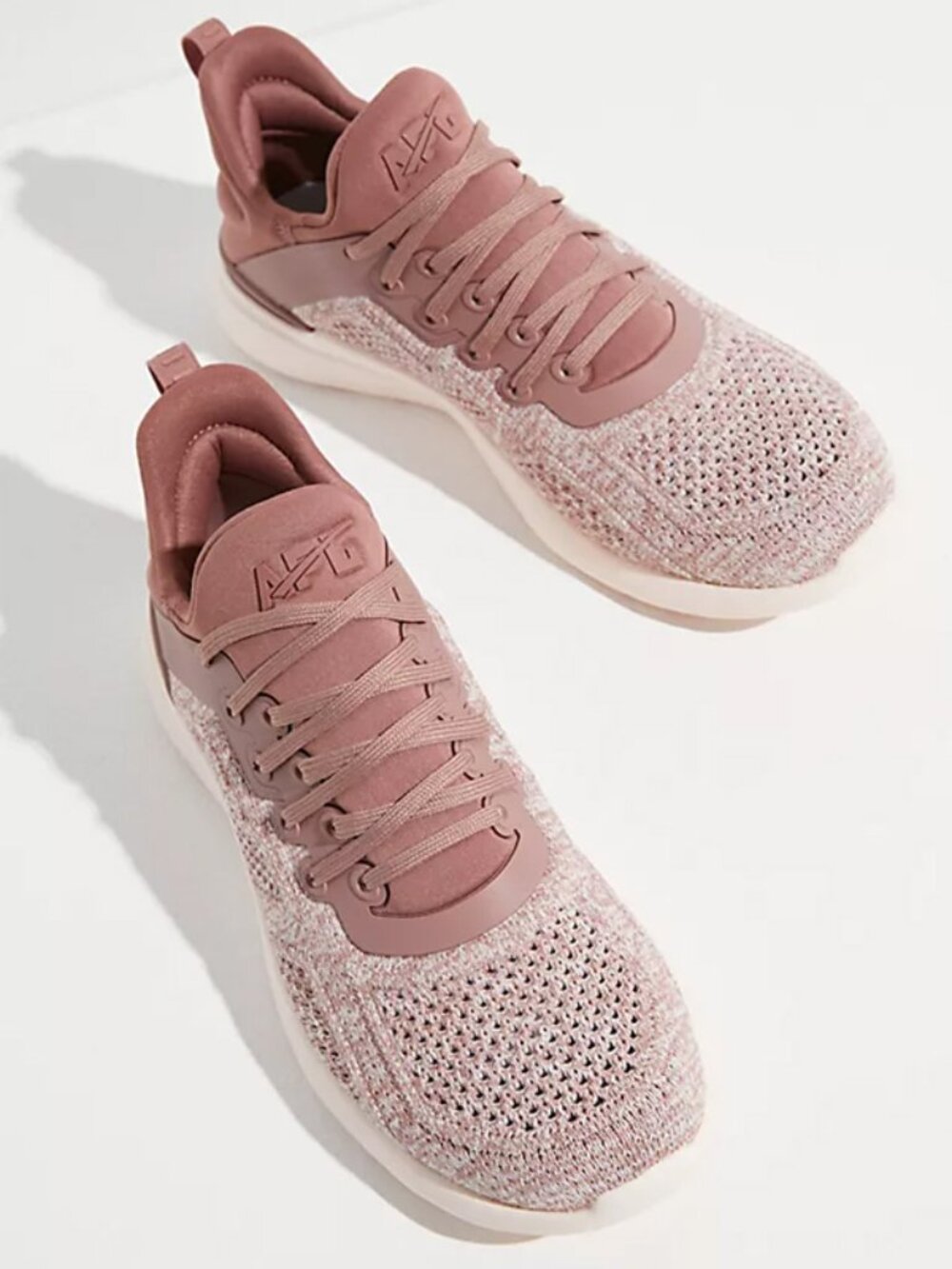 APL Women's Techloom Tracer Sneakers Size 6 Mauve Pink Melange Athleisure $230